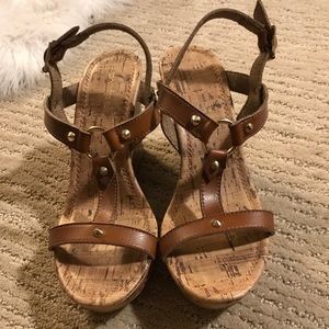 🌟 Women’s wedge sandal 🌟